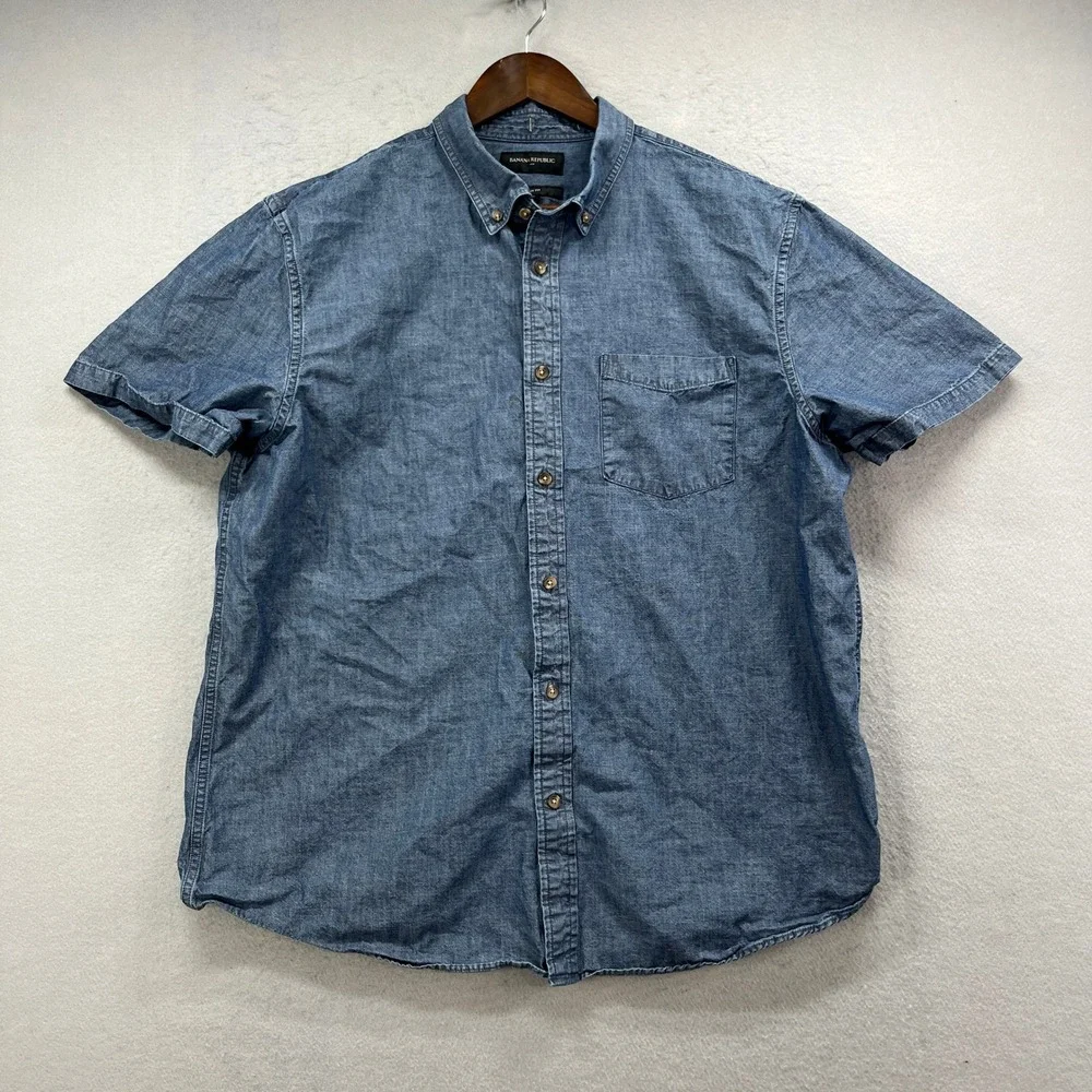 Banana Republic Button-Up Shirt Mens XL Blue Cotton Slim Preppy Denim Chambray